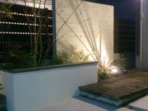 コンクリート打ち放し・杉板仕上げ1