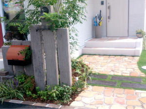 門柱・アプローチ2